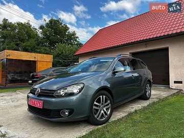Авто Volkswagen Golf 2010 № 8967471