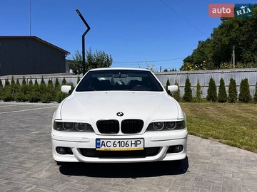 Авто BMW 5 Series 2002 № 8967476