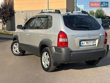 Авто Hyundai Tucson 2007 № 8967505