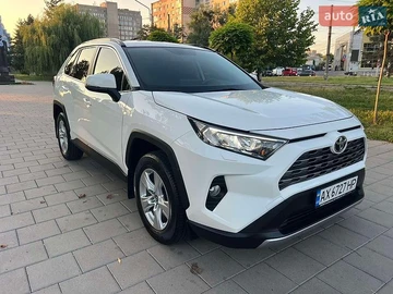 Авто Toyota Rav4 2019 № 8967833