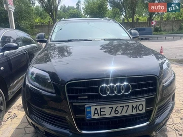 Авто Audi Q7 2007 № 8968209