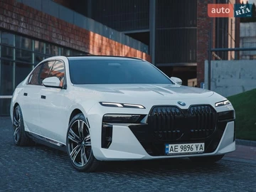 Авто BMW I7 2023 № 8968218