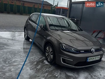 Авто Volkswagen E-Golf 2014 № 8968242
