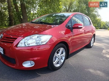 Авто Toyota Auris 2011 № 8968279