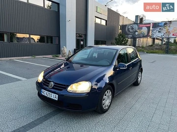 Авто Volkswagen Golf 2005 № 8968367