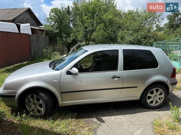 Авто Volkswagen Golf 2000 № 8968509