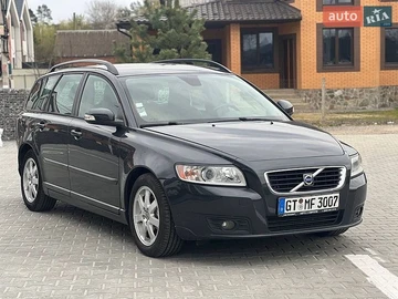 Авто Volvo V50 2009 № 8968697