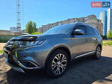 Авто Mitsubishi Outlander 2017 № 8968729