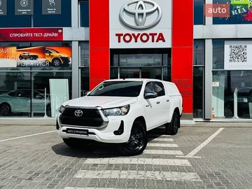 Авто Toyota Hilux 2023 № 8968747