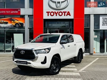 Авто Toyota Hilux 2023 № 8968748