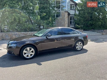 Авто Audi A4 2011 № 8969248