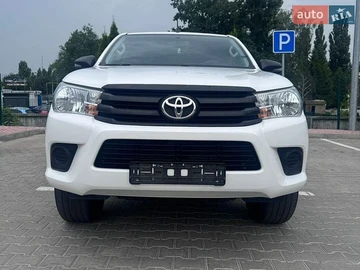 Авто Toyota Hilux 2019 № 8969282