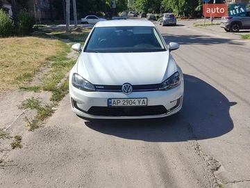 Авто Volkswagen E-Golf 2017 № 8970392