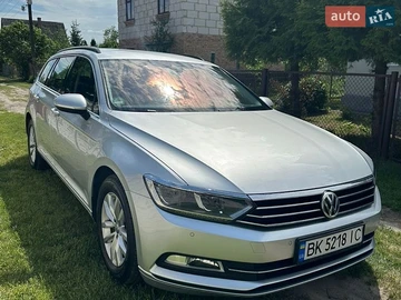 Авто Volkswagen Passat 2015 № 8970411