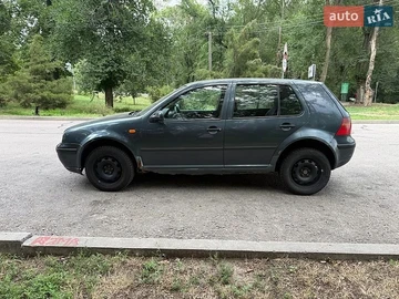 Авто Volkswagen Golf 2000 № 8970793