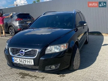 Авто Volvo V50 2011 № 8970912