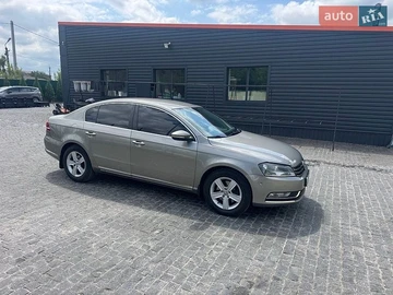 Авто Volkswagen Passat 2012 № 8971032