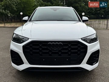 Авто Audi Q5 2022 № 8971052