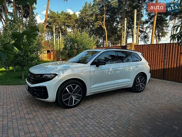 Авто Volkswagen Touareg 2024 № 8971053