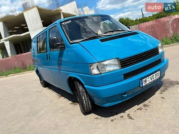 Авто Volkswagen Transporter 2000 № 8971089