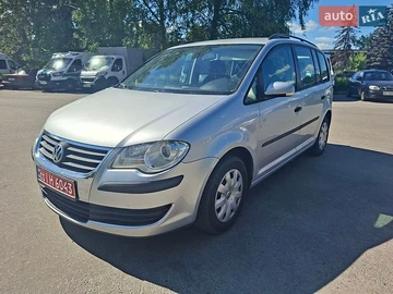 Авто Volkswagen Touran 2008 № 8971347