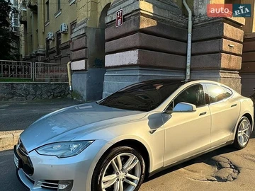 Авто Tesla Model S 2013 № 8971382