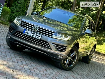Авто Volkswagen Touareg 2016 № 8971435