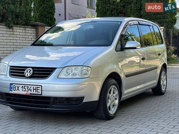 Авто Volkswagen Touran 2003 № 8971448