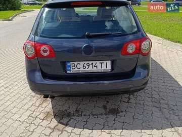 Авто Volkswagen Passat 2006 № 8971901