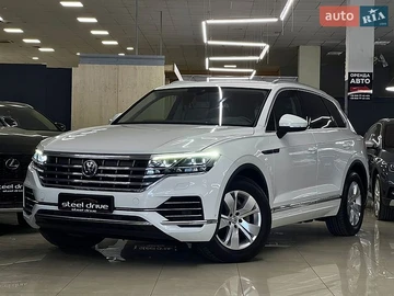 Авто Volkswagen Touareg 2018 № 8972232