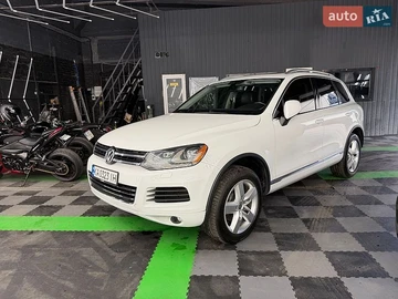 Авто Volkswagen Touareg 2013 № 8972511