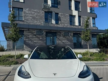 Авто Tesla Model 3 2019 № 8972576