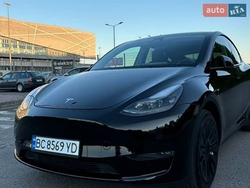 Авто Tesla Model Y 2023 № 8972681
