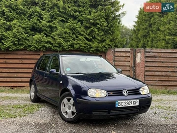 Авто Volkswagen Golf 2000 № 8972714