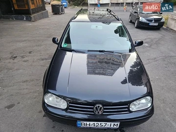 Авто Volkswagen Golf 1999 № 8972722