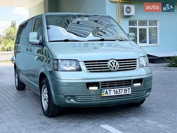 Авто Volkswagen Transporter 2005 № 8972907