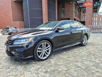 Авто Volkswagen Passat 2018 № 8973035