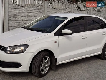 Авто Volkswagen Polo 2012 № 8973426