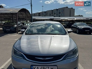 Авто Chrysler 200 2016 № 8973580