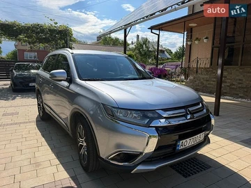 Авто Mitsubishi Outlander 2017 № 8973711