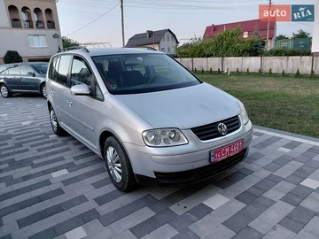 Авто Volkswagen Touran 2004 № 8974328