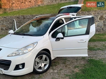 Авто Peugeot 207 2010 № 8974391