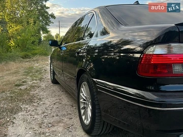Авто BMW 5 Series 2003 № 8974474