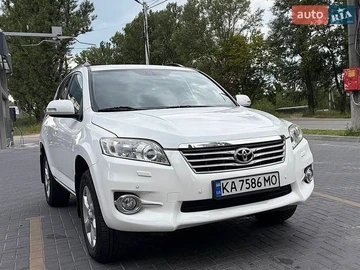 Авто Toyota Rav4 2010 № 8974707