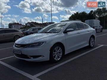 Авто Chrysler 200 2015 № 8974808