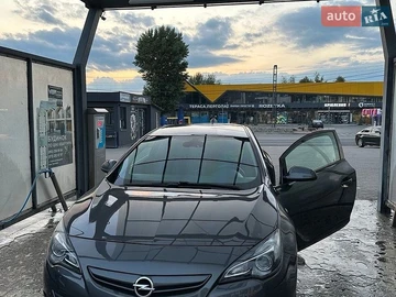 Авто Opel Astra Gtc 2012 № 8974966