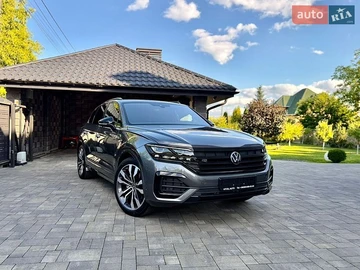 Авто Volkswagen Touareg 2023 № 8975156
