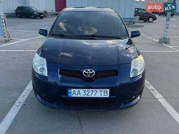 Авто Toyota Auris 2008 № 8975175