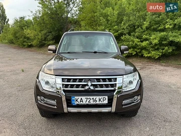 Авто Mitsubishi Pajero Wagon 2017 № 8975457