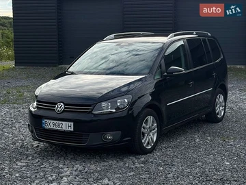 Авто Volkswagen Touran 2011 № 8975587